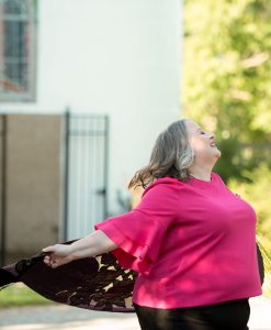 Christina with a flowing scarf